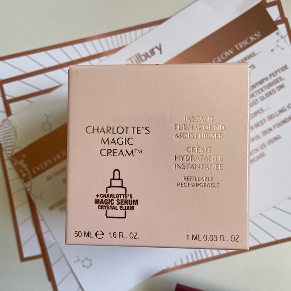 Charlotte Tilbury Magic Cream Moisturizer with Hyaluronic Acid - BNIB - Picture 2 of 7